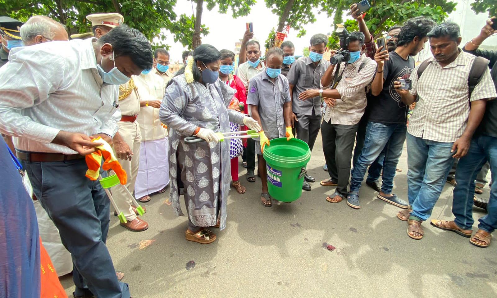 அக்னிபாத் திட்டத்தை அரசியலாக்க வேண்டாம்- கவர்னர் தமிழிசை வேண்டுகோள்