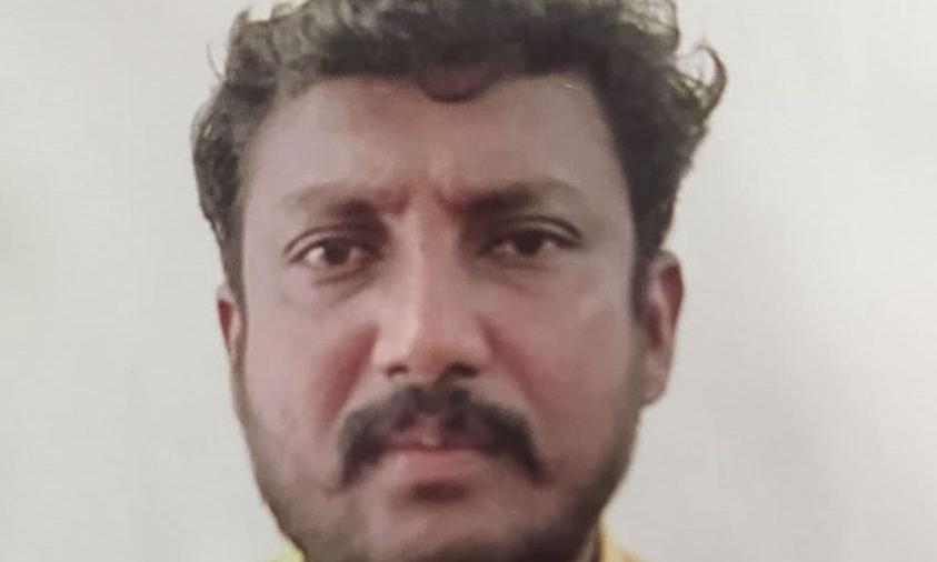 இளம்பெண்ணின் ஆபாச படத்தை காட்டி மிரட்டி பணம் பறிக்க முயற்சி- ஒருவர் கைது