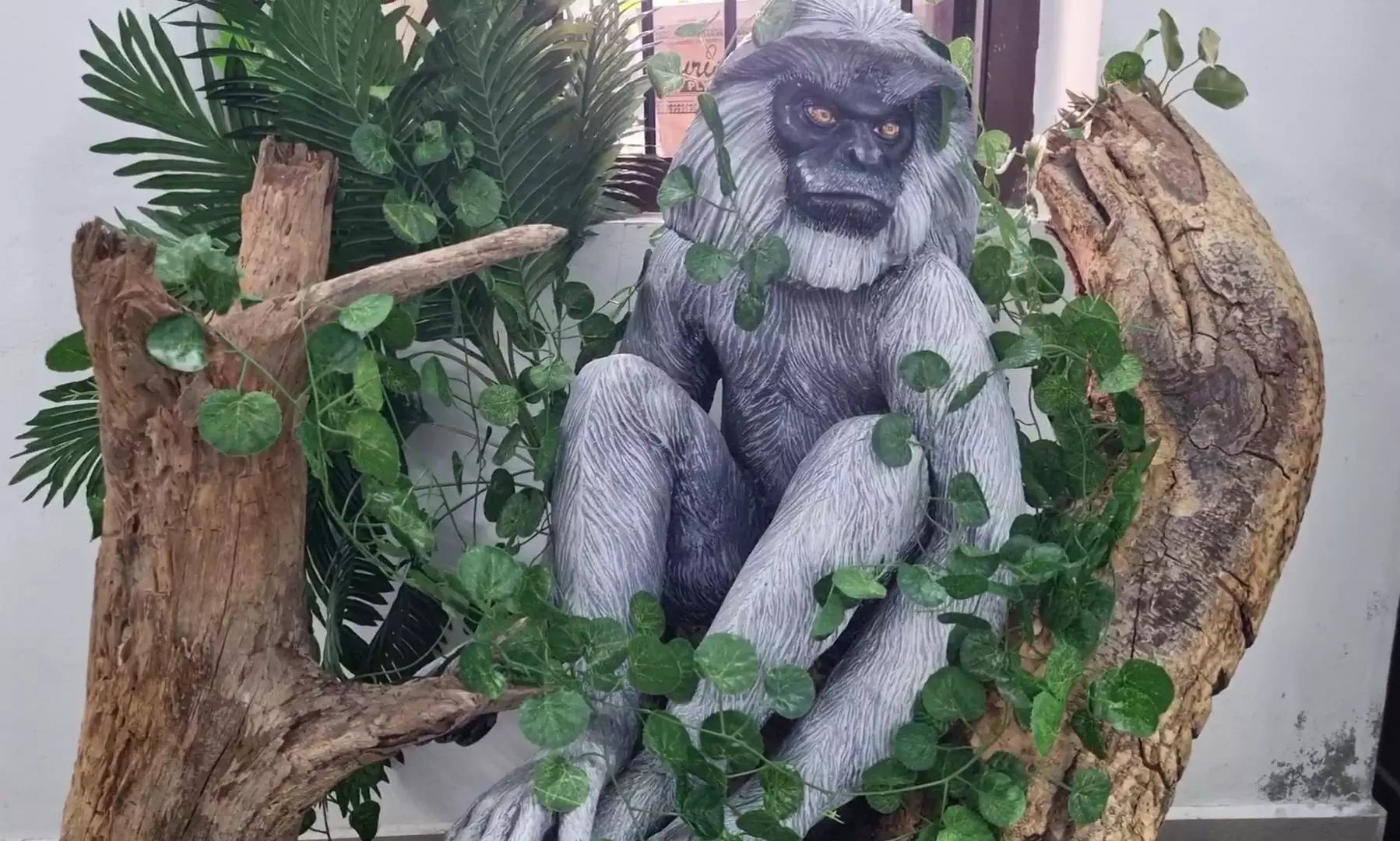 ஆந்திர மாநில பூங்காவில் வைக்க புதுவையில் தயாராகும் விலங்குகளின் சிலை