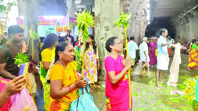 இன்று சித்திரை 2-வது செவ்வாய்க்கிழமை : வைத்தீஸ்வரன் கோவிலில் 1 லட்சம் பக்தர்கள் குலதெய்வ வழிபாடு