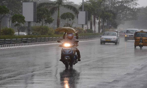 தமிழகத்தில் இன்றும், நாளையும் மழைக்கு வாய்ப்புள்ள 13 மாவட்டங்கள்