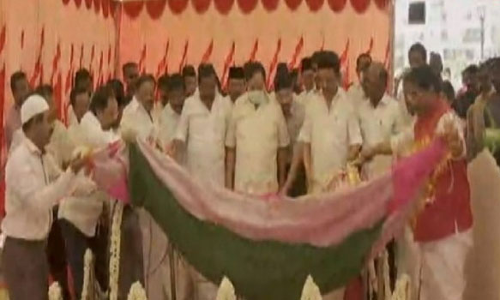 காயிதே மில்லத்தின் 127-வது பிறந்தநாள்- நினைவிடத்தில் முதல்வர் ஸ்டாலின் மிரயாதை