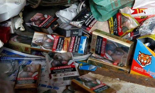 24 கிலோ ஹான்ஸ், புகையிலை பொருட்கள் சிக்கியது