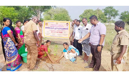 பூலாம்பாடியில் தூய்மை பணி முகாம்