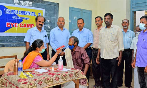 சங்கர்நகரில் இந்தியா சிமெண்ட்ஸ் சார்பில் இலவச கண் பரிசோதனை முகாம்