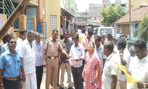 ஆரணி வரதராஜ பெருமாள் கோவிலில் தேரோட்டம் குறித்து அதிகாரிகள் ஆய்வு