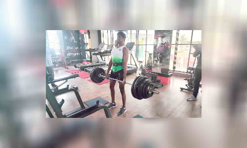 பளு தூக்குதலில் 14 வயது மாணவர் சாதனை