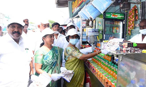 பெரம்பலூரில் சிறப்பு தூய்மைப் பணி - கலெக்டர்  தொடங்கி வைத்தார்