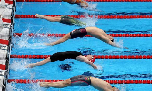 கோடை கால விடுமுறையை முன்னிட்டு  நீச்சல் சிறப்பு பயிற்சி வகுப்பு