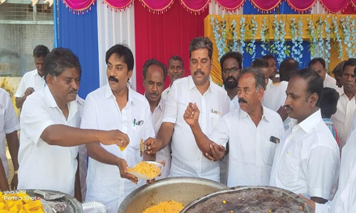 கருணாநிதி பிறந்த நாள் விழாவில் பொதுமக்களுக்கு பிரியாணி