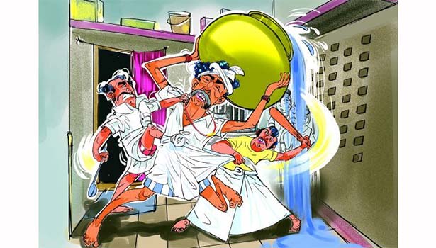 வீட்டிற்குள் புகுந்த திருடனை வளைத்து பிடித்த பொதுமக்கள்