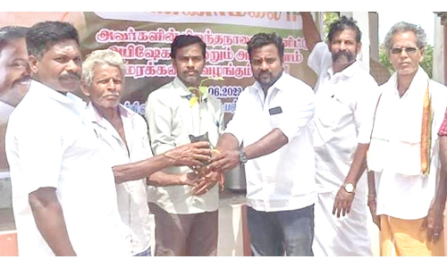 மரக்கன்றுகள் வழங்கல்