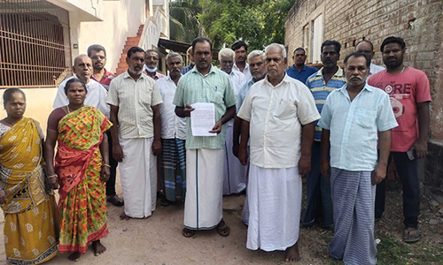 ஆழ்துளை கிணறு அமைக்க கிராம மக்கள் எதிர்ப்பு