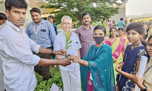 தனியார் மகளிர் கல்லூரியில் உலக சுற்றுச்சூழல் தினம்