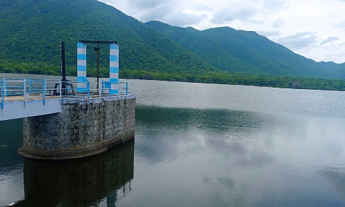 முழு கொள்ளளவை எட்டிய வரட்டுப்பள்ளம் அணை