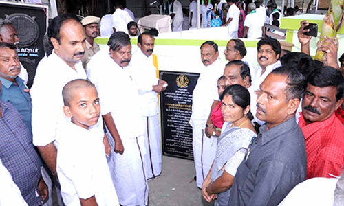 சுற்றுலா பயணிகளுக்கு ஓய்வு அறை, குடிநீர், வாகனம் நிறுத்தும் இடம்