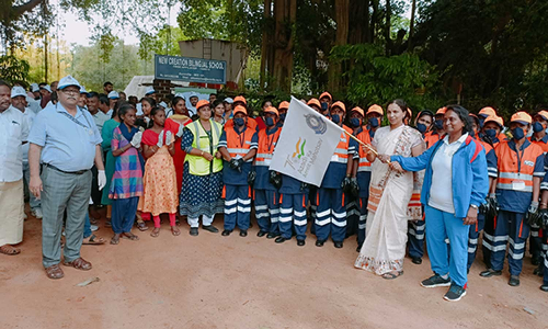 ஆரோவில்  தூய்மைப்படுத்தும் பணி