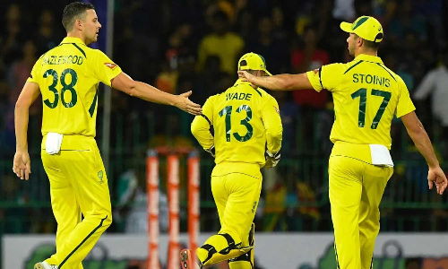 ஹேசில்வுட் அபார பந்துவீச்சு - முதல் டி20 போட்டியில் இலங்கையை வென்றது ஆஸ்திரேலியா