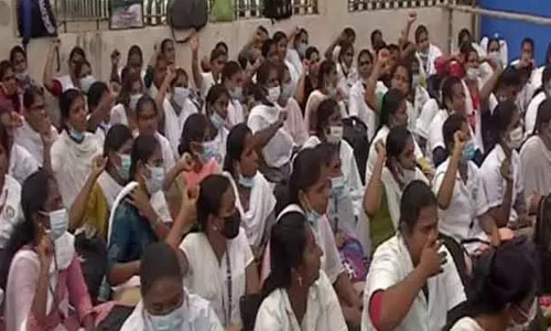 பணி நிரந்தரம் செய்யக் கோரி செவிலியர்கள் நடத்திய போராட்டம் தற்காலிகமாக வாபஸ்