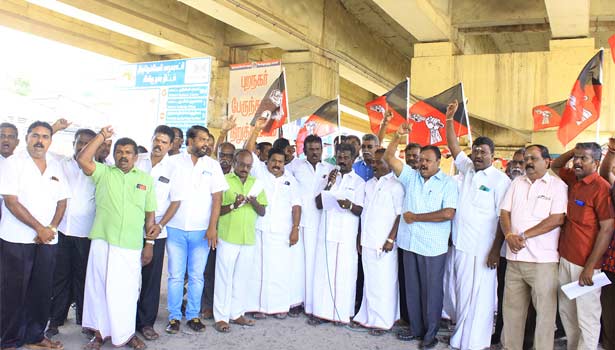 வண்ணார்பேட்டையில் அண்ணா தொழிற்சங்கத்தினர் ஆர்ப்பாட்டம்