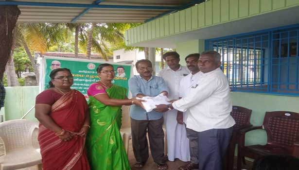 ராஜாக்கமங்கலத்தில் ஒருங்கிணைந்த வேளாண் திட்ட முகாமில் விவசாயிகளுக்கு விதைகள் ராஜாக்கமங்கலத்தில் ஒருங்கிணைந்த வேளாண் திட்ட முகாமில் விவசாயிகளுக்கு விதைகள்