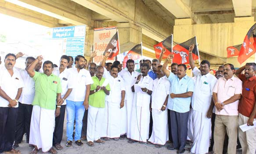 வண்ணார்பேட்டையில் அண்ணா தொழிற்சங்கத்தினர் ஆர்ப்பாட்டம்