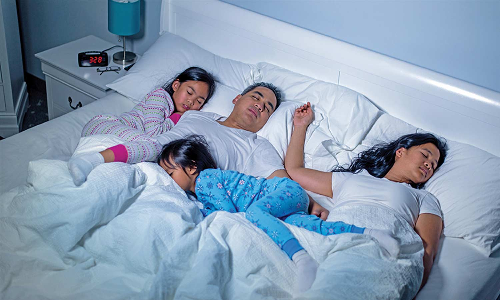 குழந்தைகளை தனி அறையில் படுக்க வைப்பது நல்லதா?