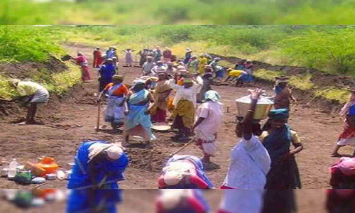 வேலை உறுதி திட்டத்தில் புதிய கட்டுப்பாடுகளால் கிராமப்புற  பெண்கள் கவலை