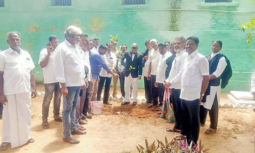 கிளை சிறையில் மரக்கன்று நடும் விழா