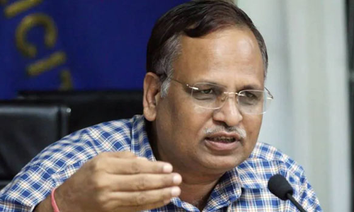 டெல்லி முன்னாள் அமைச்சர் சத்யேந்திர ஜெயின் மருத்துவமனையில் அனுமதி