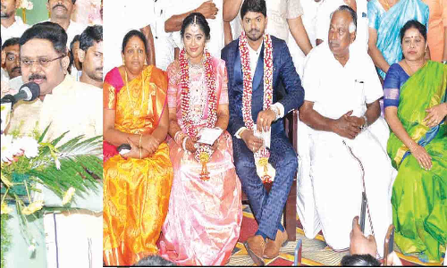 அ.ம.மு.க. பிரமுகர் நடராஜ் இல்ல திருமண விழா: திருப்பூர் வந்த டி.டி.வி.தினகரனுக்கு உற்சாக வரவேற்பு