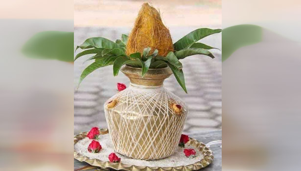 ஊட்டி அய்யப்பன் கோவிலில் நாளை கும்பாபிஷேகம் ஊட்டி அய்யப்பன் கோவிலில் நாளை கும்பாபிஷேகம்