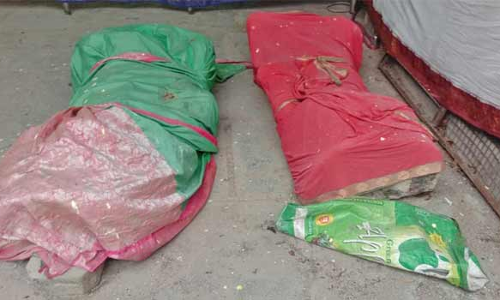 சேலம் சுகவனேஸ்வரர் கோவிலில் வெயிலில் கிடக்கும் சாமி சிலைகள் பக்தர்கள் அதிர்ச்சி