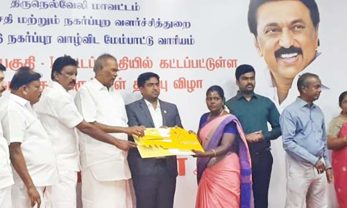 நெல்லையில் ரூ.41 கோடி மதிப்பில் அடுக்குமாடி குடியிருப்புகள்-  காணொலி காட்சி மூலம் முதல்-அமைச்சர் திறந்து வைத்தார்