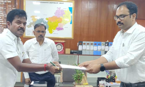 கல் குவாரிகளை நேரில் பார்வையிட்டு ஆய்வு செய்ய வேண்டும்- கலெக்டரிடம் திருத்தணி எம்.எல்.ஏ புகார் மனு