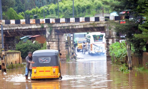 ஊட்டியில் இன்று இடி-மின்னலுடன் கனமழை