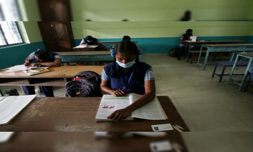 கிராமப்புற பள்ளிகளில் பெண் குழந்தைகளின் இடைநிற்றல் அதிகரிப்பு