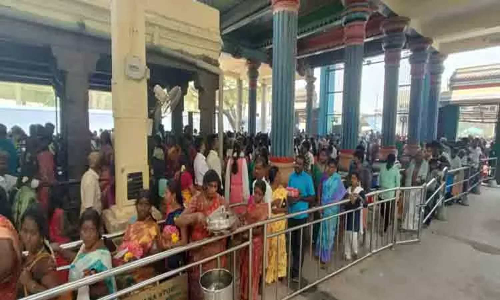 இருக்கன்குடி மாரியம்மன் கோவிலில் சிறப்பு வழிபாடு