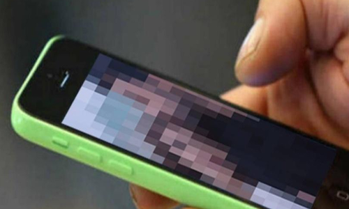 ஆபாச வீடியோக்கள் பார்க்க பயன்படுத்தப்படும் ரெயில் நிலைய இணைய சேவைகள்