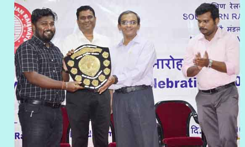 மதுரை கோட்டத்துக்கு கடந்த ஆண்டு ரூ. 700 கோடி வருமானம்