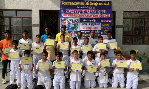 வேப்பனப்பள்ளி கிராம சிறுவர்களுக்கு   கோடை கால விளையாட்டு பயிற்சி