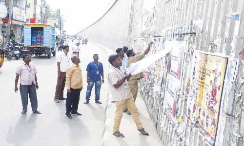 முதல்-அமைச்சர் வருகையையொட்டி வேலூர் மாநகராட்சியில் அழகுபடுத்தும் பணிகள்