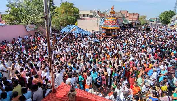 கோலாகலமாக நடைபெற்ற விராலிமலை முருகன் கோவில் தேரோட்டம் கோலாகலமாக நடைபெற்ற விராலிமலை முருகன் கோவில் தேரோட்டம்