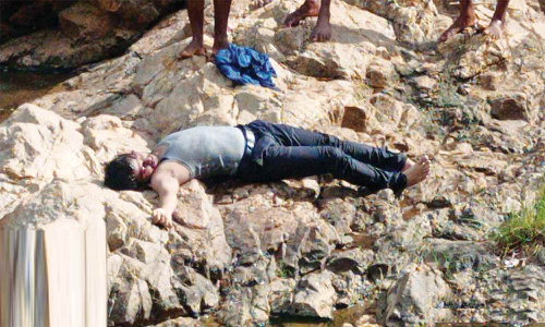 வேலூர் தியேட்டர் ஊழியர் நீரில் மூழ்கி பலி