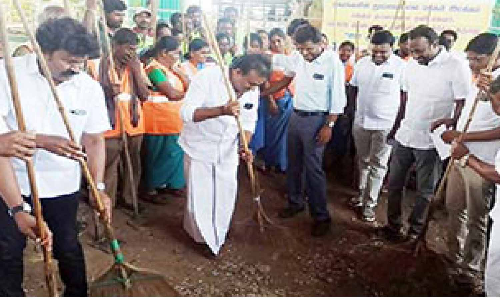 ஓசூர் மாநகரில் தூய்மைப் பணிகள்;   மேயர் சத்யா தொடங்கி வைத்தார்