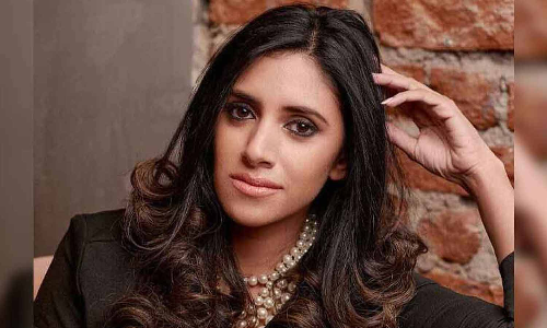 சினிமா பிரபலம் மர்ம மரணம்.. குளியலறையில் சடலம் மீட்பு