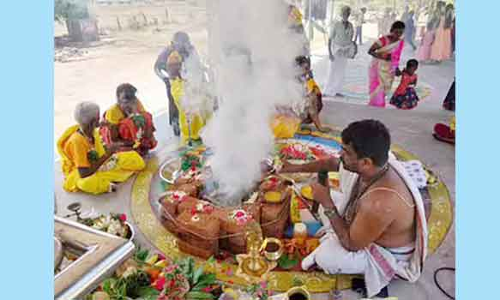 முத்துமாரியம்மன் கோவிலில் வைகாசி பால்குட உற்சவ விழா