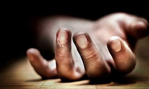 மலைப்பாதையில் அழுகிய நிலையில் தூக்கில் பிணமாக தொங்கிய முதியவர்
