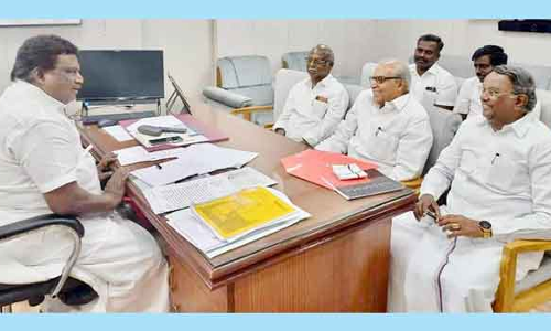 தொ.மு.ச நிர்வாகிகளுடன், அமைச்சர் எஸ்.எஸ்.சிவசங்கர் ஆலோசனை