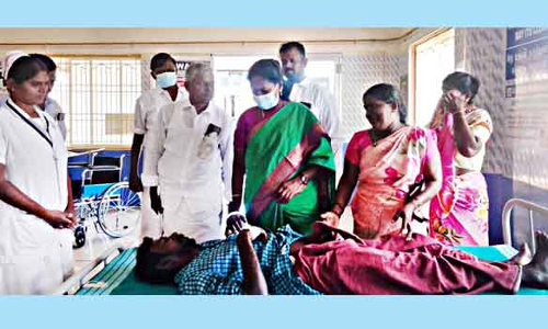 விபத்தில் சிக்கி காயமடைந்தவர்களுக்கு தமிழரசி எம்.எல்.ஏ. ஆறுதல்